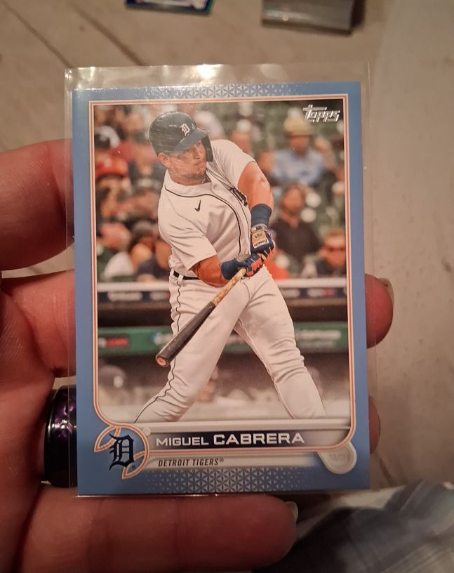2022 Topps Series 1 #194 Miguel Cabrera — front