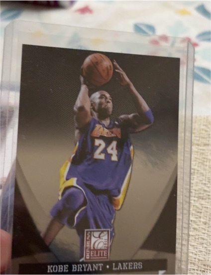 2003 Donruss Elite #24 Kobe Bryant — front
