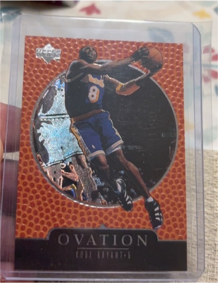 1998-99 Upper Deck Ovation #29 Kobe Bryant — front