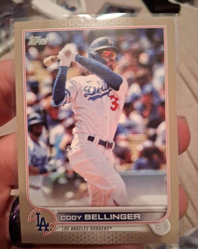 2022 Topps Series 2 #443 Cody Bellinger — front