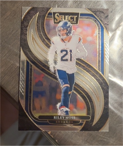 2024 Panini Select #190 Riley Moss Premier Level Silver Prizm Die-Cut Denver Broncos — front