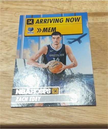 2024-25 Panini NBA Hoops #6 Zach Edey Arriving Now — front