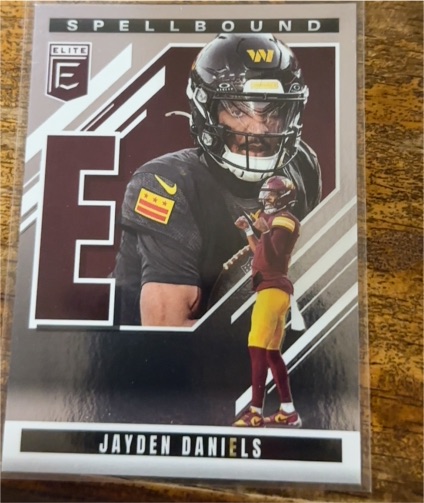 2025 Panini Donruss Elite #12 Jayden Daniels Spellbound E — front