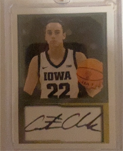 2022 Bowman University Best Best of 2022 Auto Refractor Caitlin Clark — front