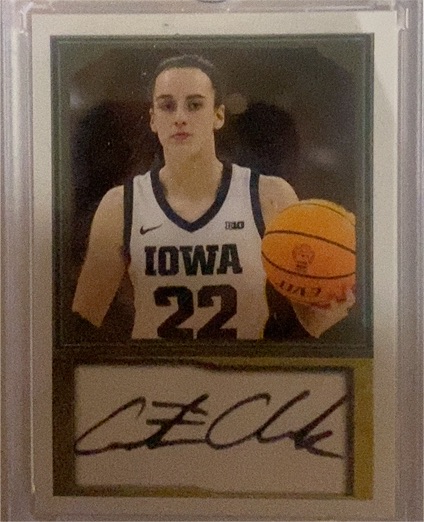 2022 Bowman University Best #Auto Caitlin Clark — front
