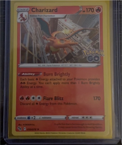 2022 Pokémon GO #010 Charizard — front