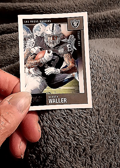 2020 Panini Score #157 Darren Waller — front