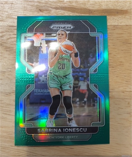 2021-22 Panini Prizm Sabrina Ionescu Green Prizm — front