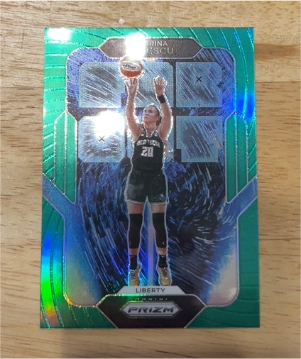 2022 Panini Prizm WNBA #2 Sabrina Ionescu Far Out Green Prizm — front