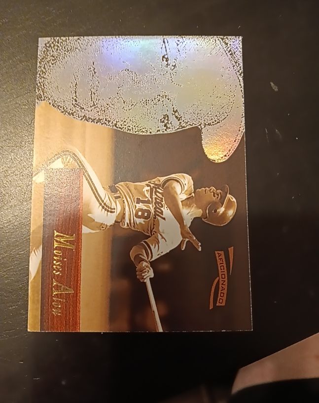 1996 Pinnacle Aficionado #18 Moses Alou — front