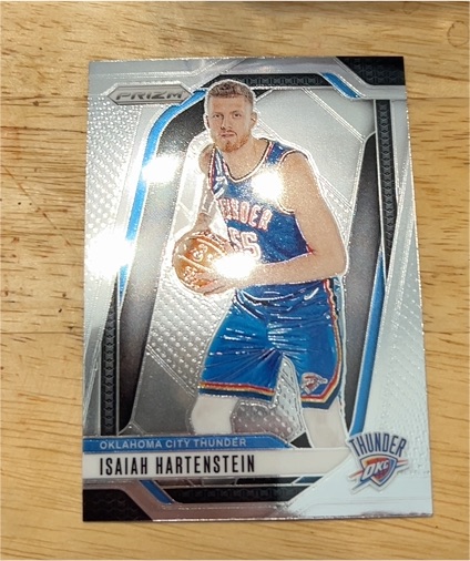 2024-25 Panini Prizm #154 Isaiah Hartenstein — front