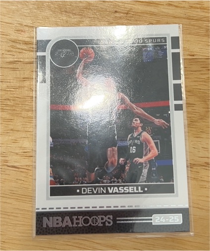 2024-25 Panini NBA Hoops #195 Devin Vassell — front
