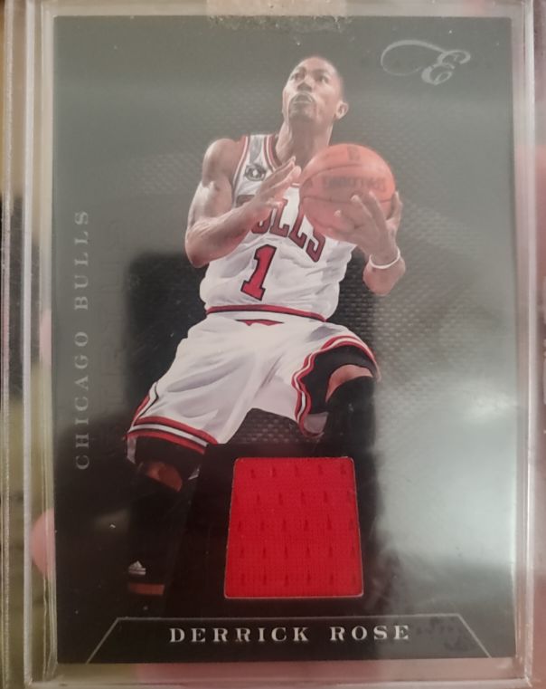 2010 Panini Elite Black Box Derrick Rose Jersey Patch — front