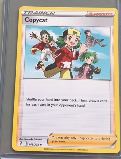 2021 Pokémon Evolving Skies #143 Copycat — front
