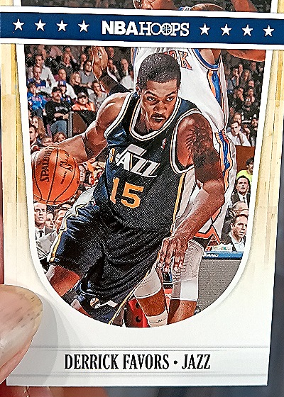 2011-12 Panini NBA Hoops #233 Derrick Favors — front