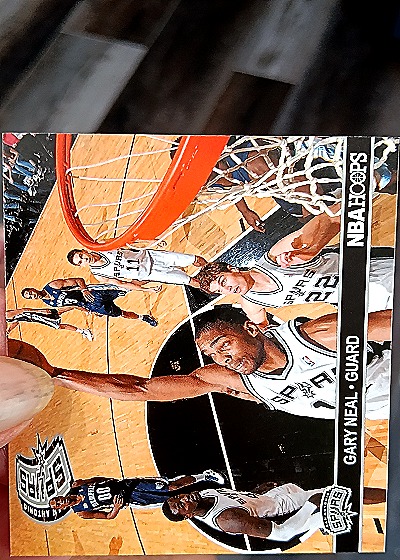 2011-12 Panini NBA Hoops #7 Gary Neal — front