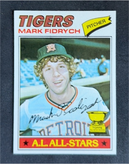 1977 Topps #265 Mark Fidrych — front