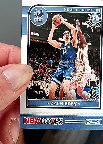 2024-25 Panini Hoops #24-25 Zach Edey — front