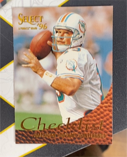 1996 Select Football #196 Dan Marino — front