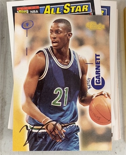 1996 Classic Visions #16 Kevin Garnett — front