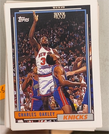 1992-93 Topps #284 Charles Oakley — front
