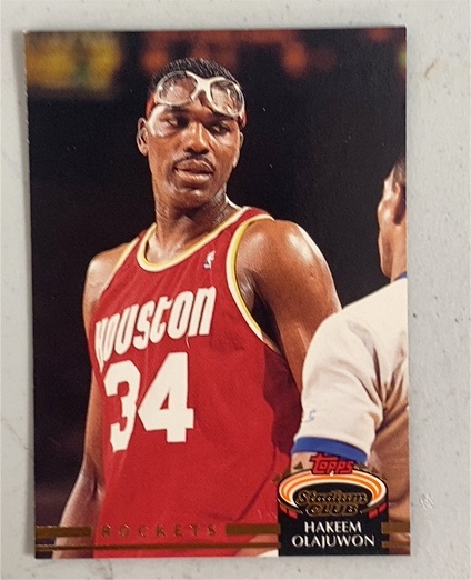 1992-93 Topps Stadium Club #220 Hakeem Olajuwon — front