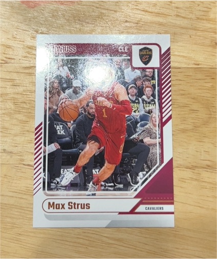 2024-25 Panini Donruss #10 Max Strus — front