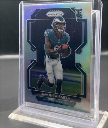 2021 Panini Prizm #335 DeVonta Smith — front