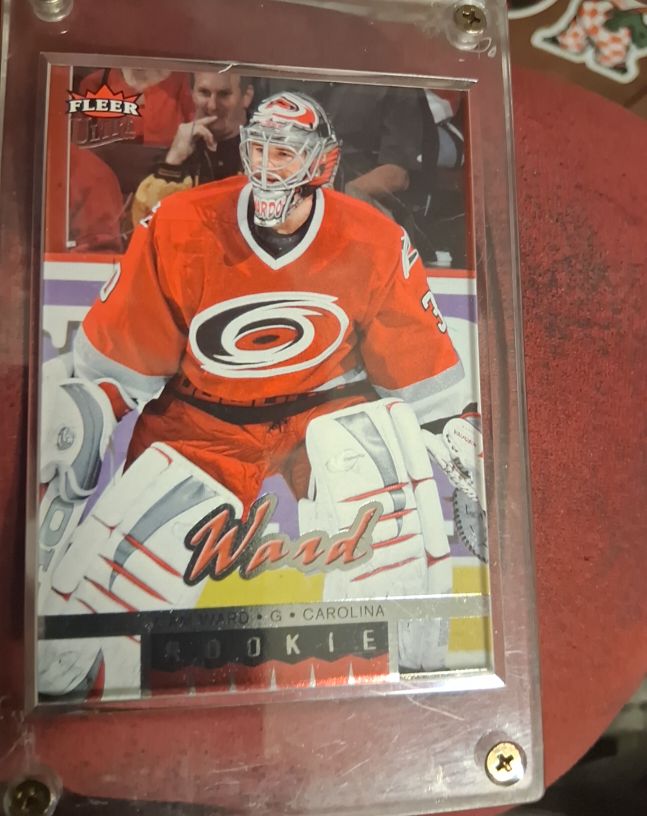 2005-06 Fleer Ultra #263 Cam Ward Rookie — front