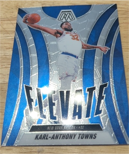 2024-25 Panini Mosaic Elevate #32 Karl-Anthony Towns — front