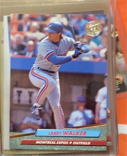 1992 Fleer Ultra #525 Larry Walker — front