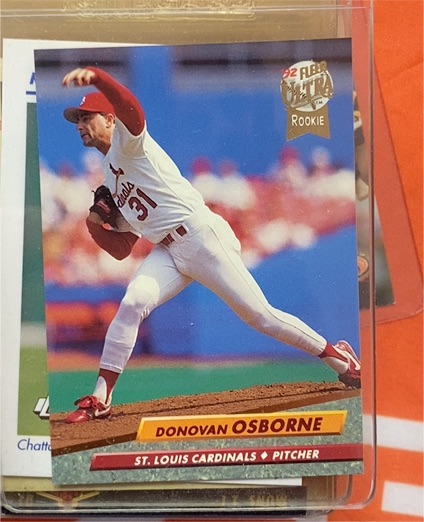 1992 Fleer Ultra #401 Donovan Osborne — front