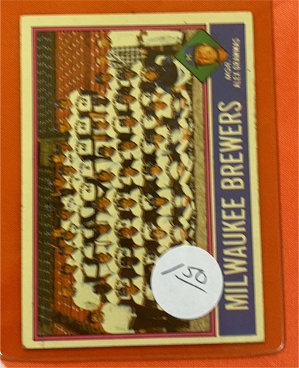 1976 Topps #606 Milwaukee Brewers Team — front