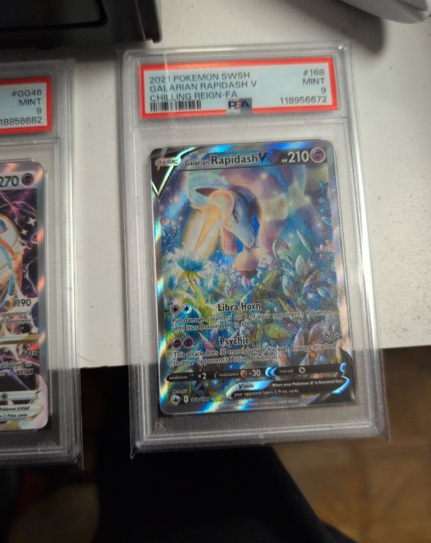 2021 Pokemon SWSH #168 Galarian Rapidash V Chilling Reign FA — front