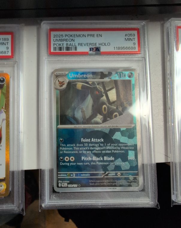 2025 Pokémon Prismatic Evolutions #059 Umbreon — front