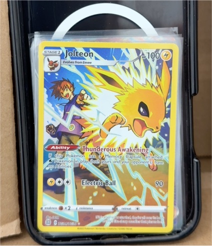 2022 Pokemon Brilliant Stars #TG04 Jolteon — front