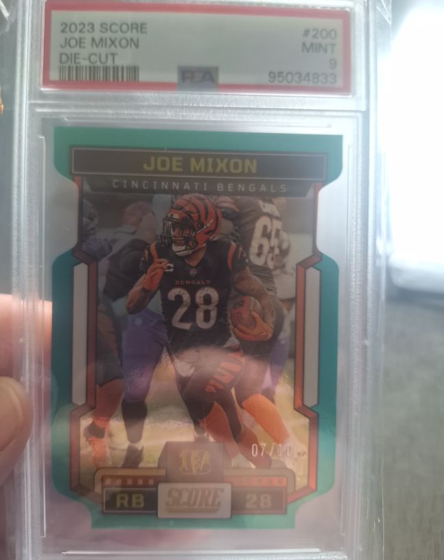 2023 Score #200 Joe Mixon Die-Cut — front