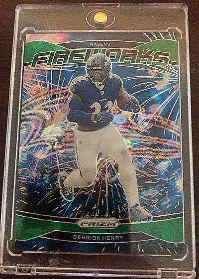 2024 Panini Prizm #10 Derrick Henry Fireworks Green Prizm Baltimore Ravens — front