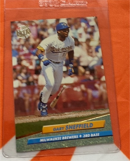 1992 Fleer Ultra #83 Gary Sheffield — front
