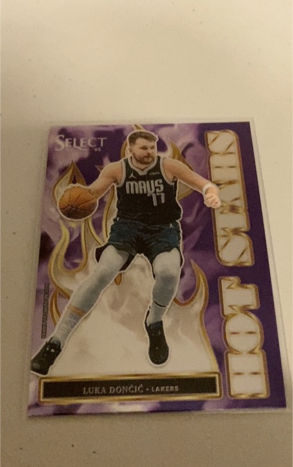 2024-25 Panini Select #3 Luka Dončić Hot Stars — front