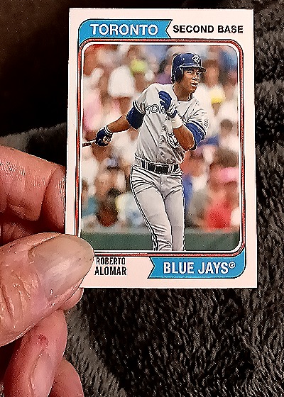 1983 Topps #127 Roberto Alomar — front
