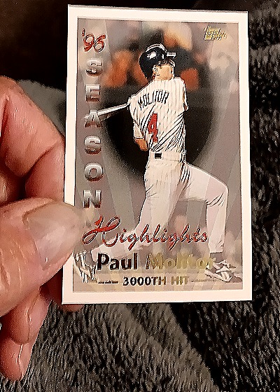 1997 Topps #463 Paul Molitor — front
