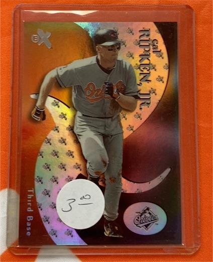 2000 Fleer Skybox EX #8 Cal Ripken Jr — front