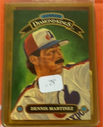 1992 Donruss Diamond Kings #DK24 Dennis Martinez — front