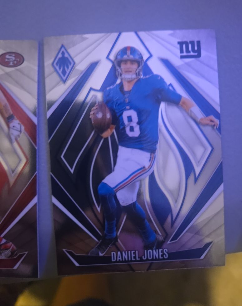 2024 Panini Phoenix #32 Daniel Jones — front