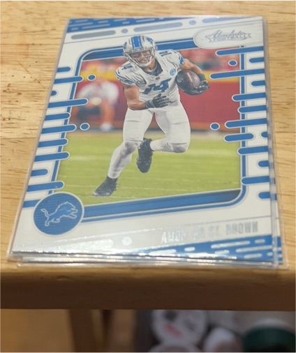 2024 Panini Absolute #33 Amon-Ra St. Brown — front