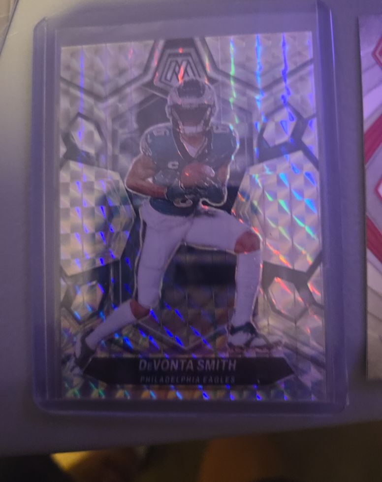 2024 Panini Mosaic #179 DeVonta Smith — front