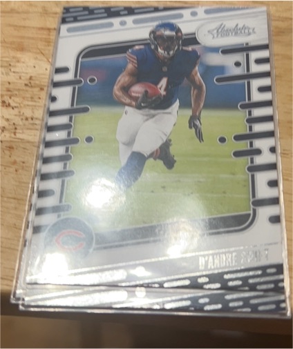 2024 Panini Absolute #17 D'Andre Swift — front