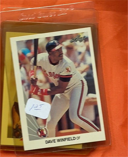 1982 Leaf #125 Dave Winfield — front