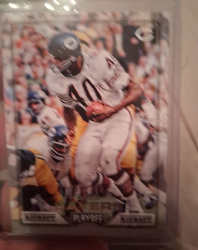 1994 SkyBox #40 Walter Payton — front